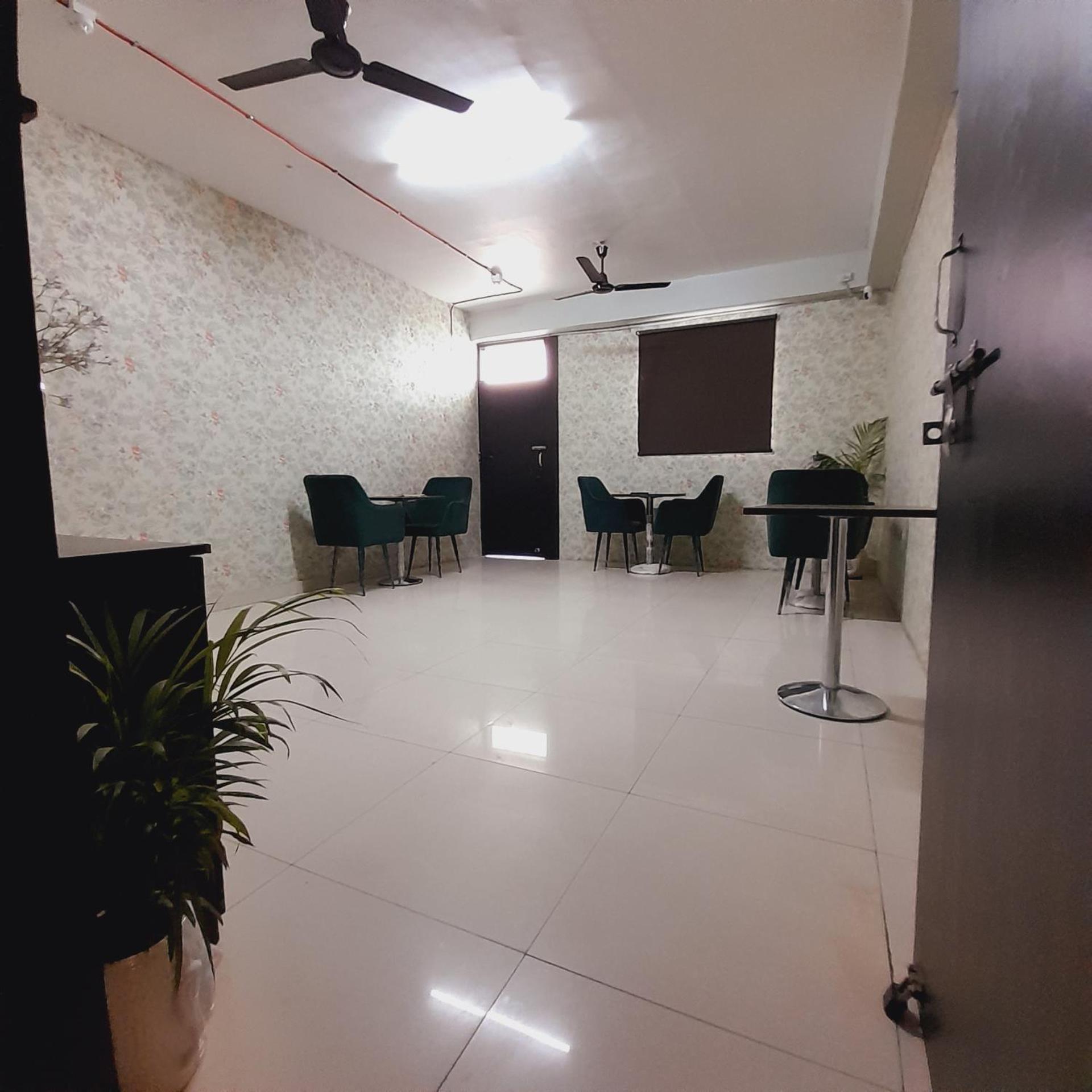 Homestay Ac Dormitory นิวเดลี ภายนอก รูปภาพ