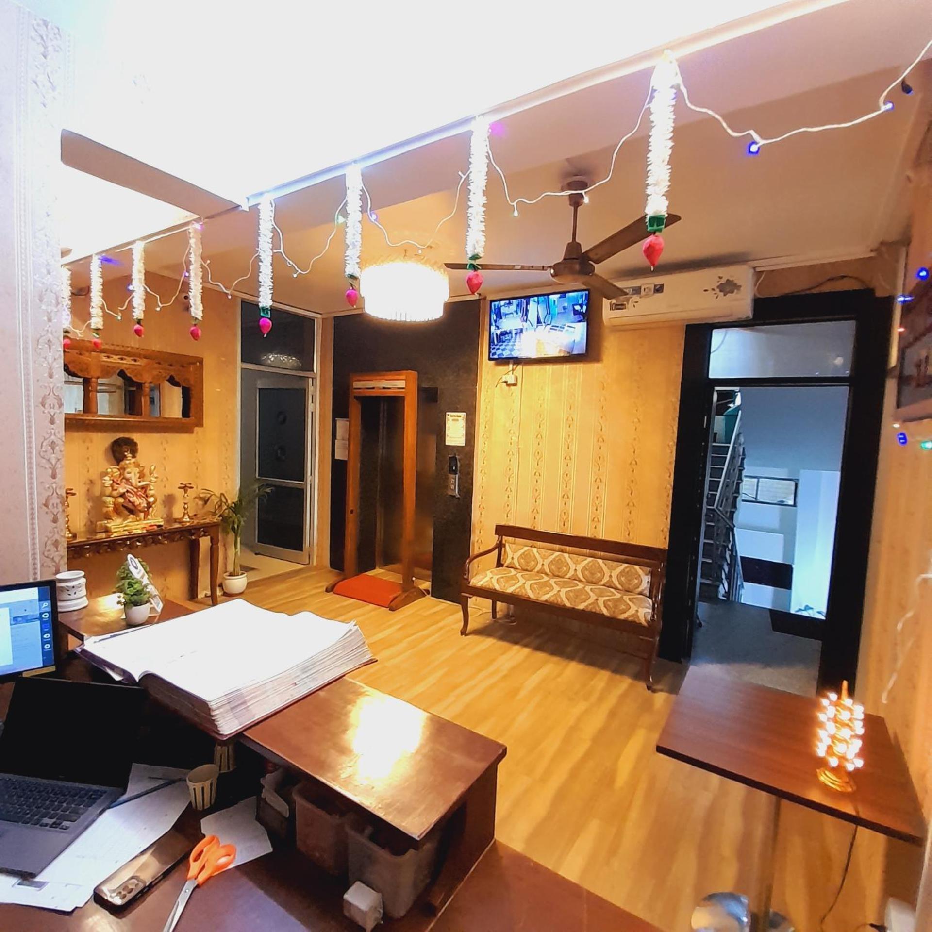 Homestay Ac Dormitory นิวเดลี ภายนอก รูปภาพ