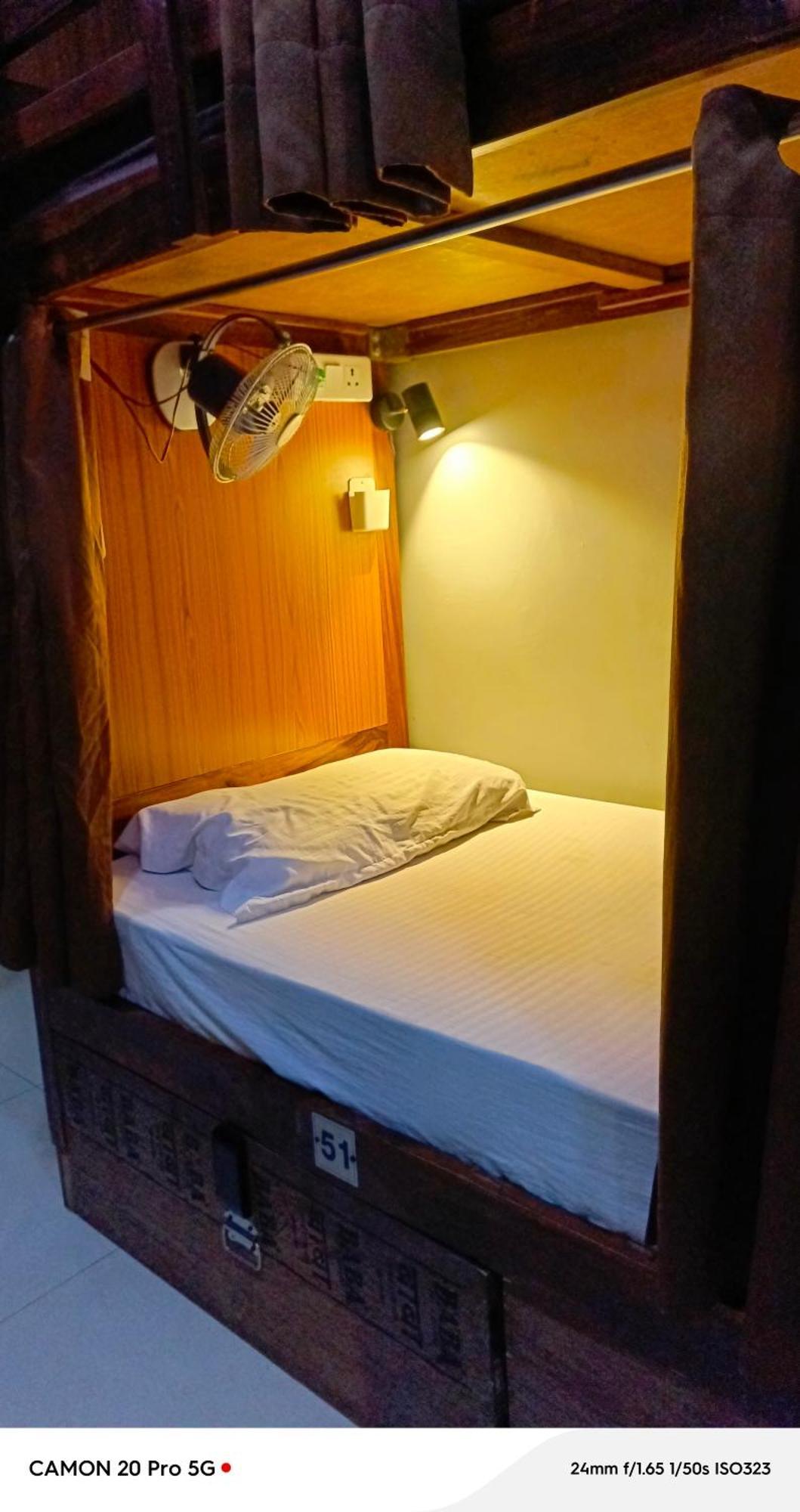 Homestay Ac Dormitory นิวเดลี ภายนอก รูปภาพ