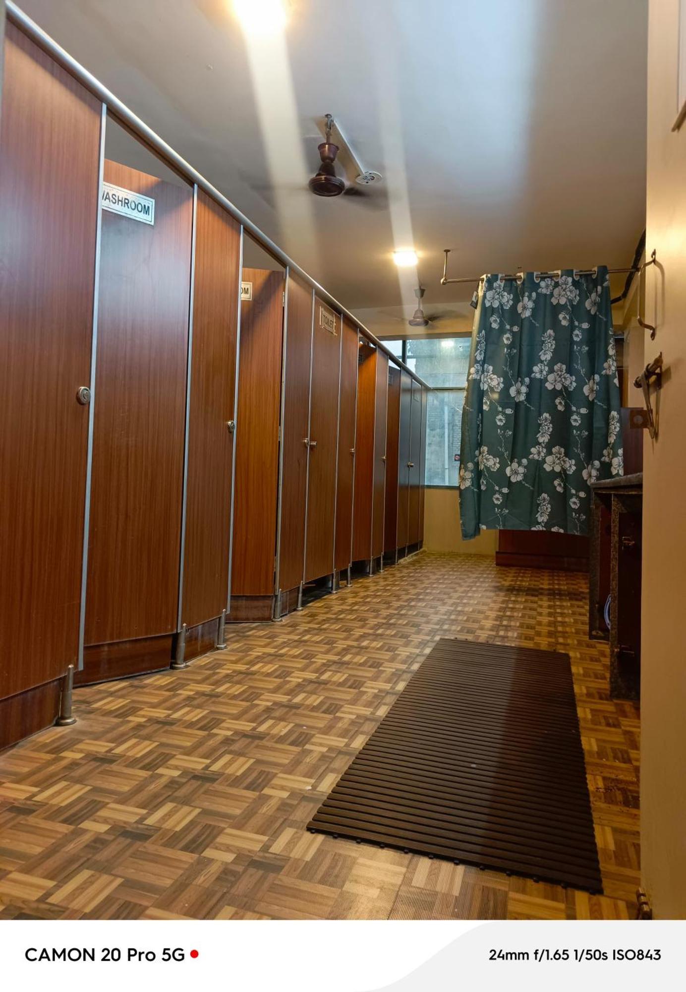 Homestay Ac Dormitory นิวเดลี ภายนอก รูปภาพ