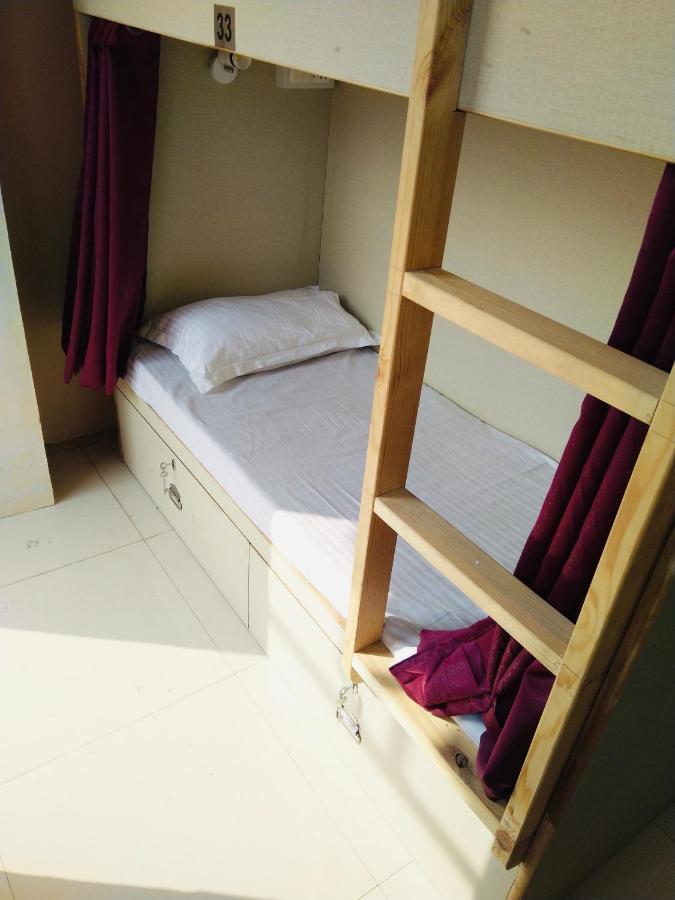 Homestay Ac Dormitory นิวเดลี ภายนอก รูปภาพ